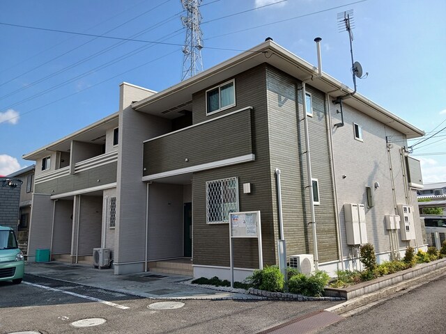 モンテ・グリシーヌ 201号室 外観