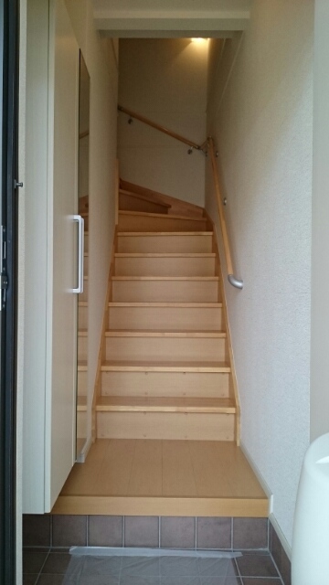 モンテ・グリシーヌ 玄関