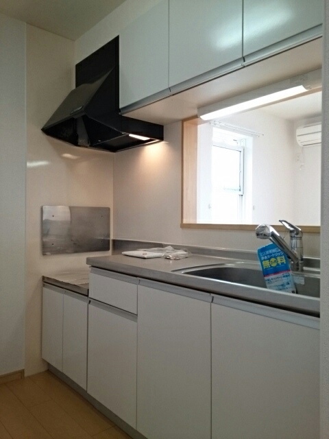 カーサ　エム キッチン