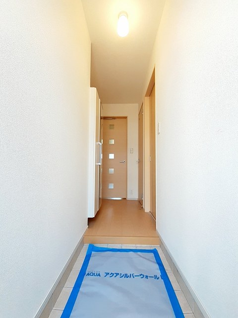 イーストハイツ 玄関