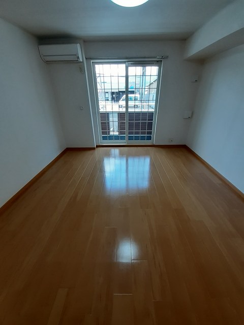 ポートルシパー リビング