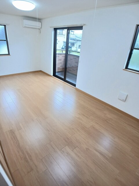 ヴィオラ リビング