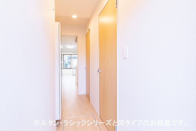 ディーア・レオラ 玄関