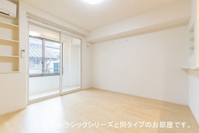 ディーア・レオラ リビング