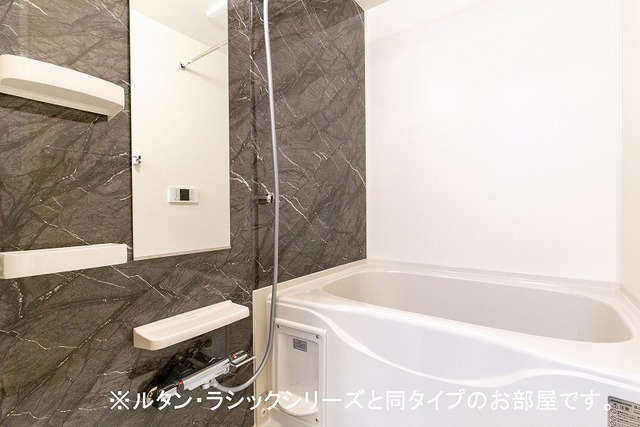 ディーア・レオラ 風呂画像