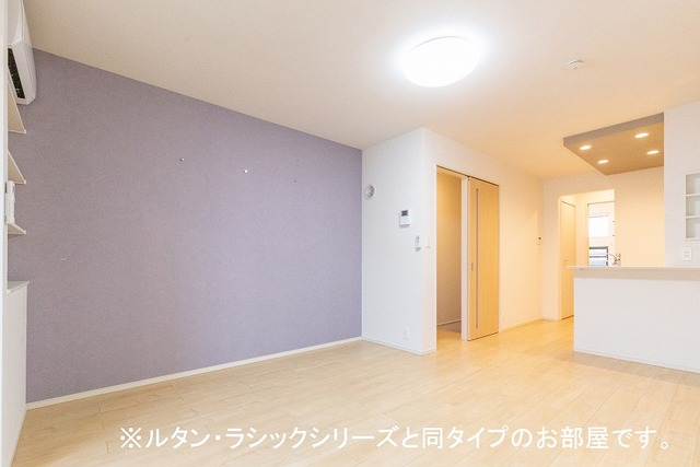 ディーア・レオラ その他8