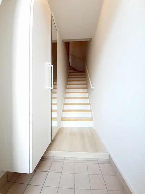 メゾン・ド・クレストⅡ 玄関