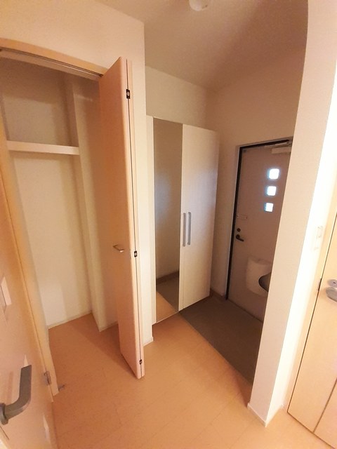 ヴィラ・ソレイユⅡＡ 玄関