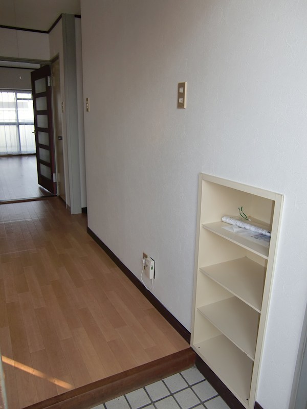 キャッスルエアポート  玄関