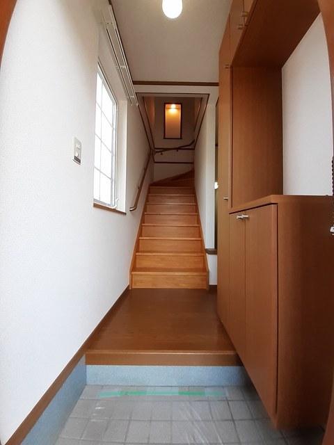 ヴィラ・マリーン　Ａ 玄関