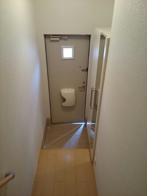 リーフ　ガーデンＡ 玄関