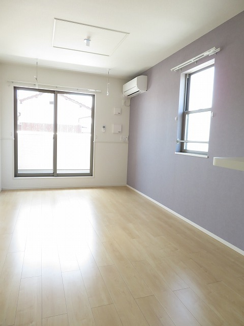 ボナール・Ｓ・Ｋ リビング