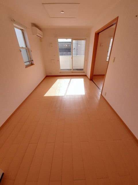 イート　ハーブ　Ⅲ リビング