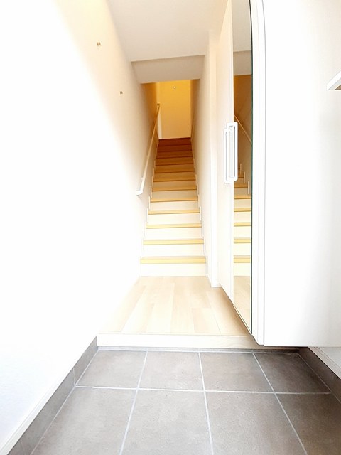 プリムローズ北日吉Ⅲ 玄関