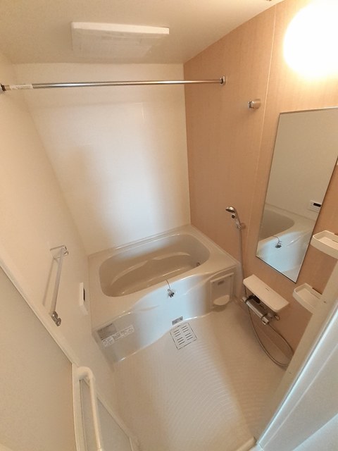 ミニョン　ノンブリル川之江Ａ 風呂画像