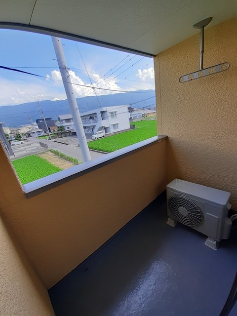 ミニョン　ノンブリル川之江Ａ ベランダ