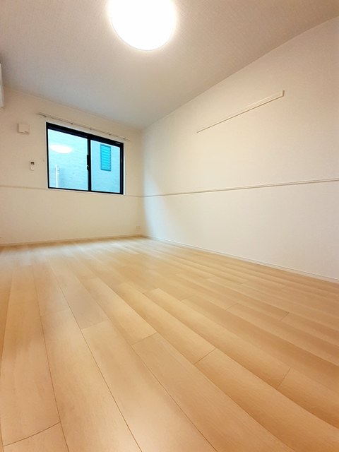 サン　ファースト ベッドルーム