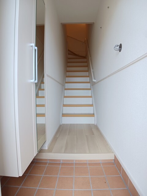 メゾン・アリエッタ 玄関