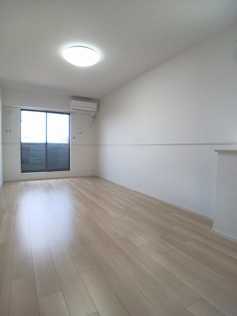 メゾン・アリエッタ リビング