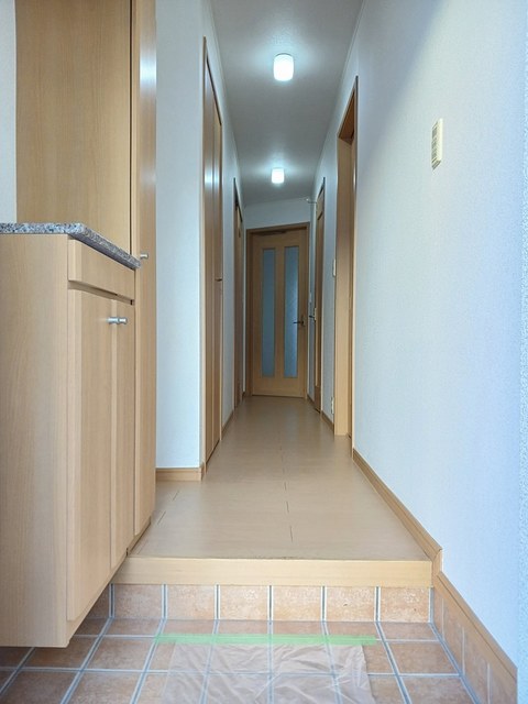 ソレイユＫ枝松Ｂ 玄関