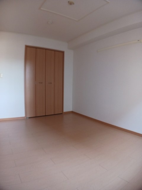 ソレイユＫ枝松Ｂ ベッドルーム