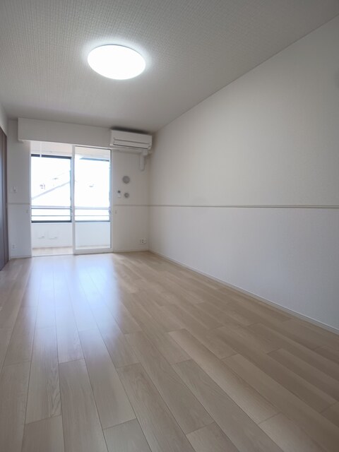 メゾン・アリエッタ リビング