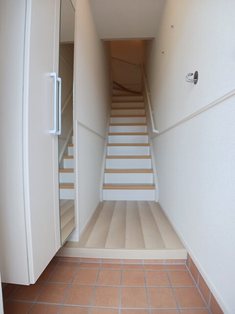 メゾン・アリエッタ 玄関