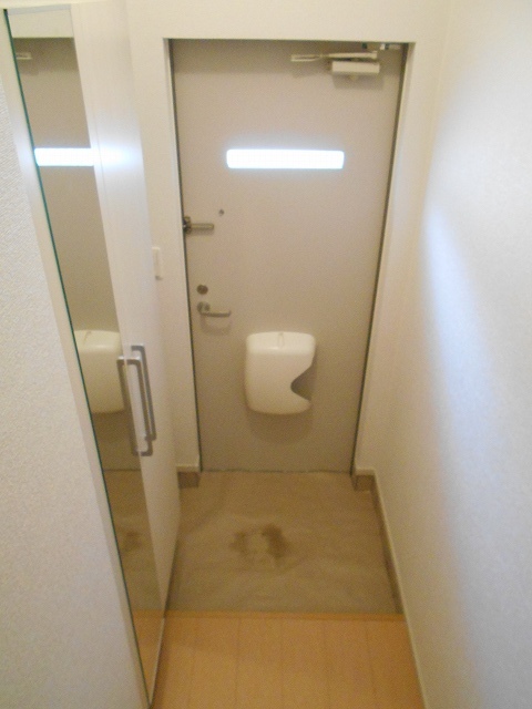 ベアート　サリーナ 玄関