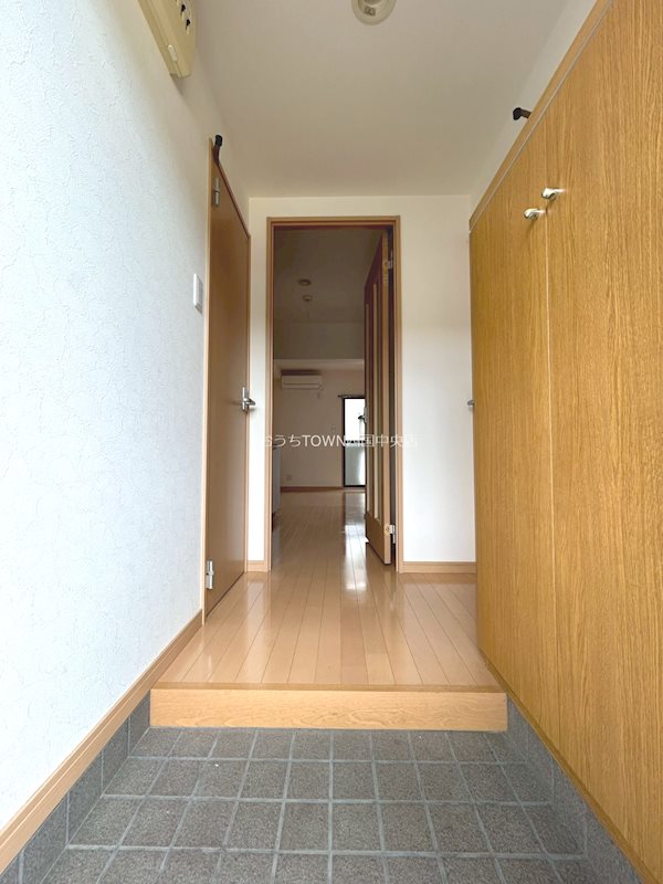 プチメゾン柿の木 玄関