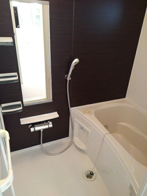 ブランド　ラボ 風呂画像