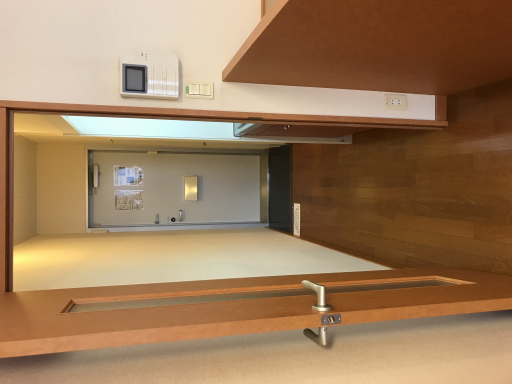 レオパレス井垣 玄関