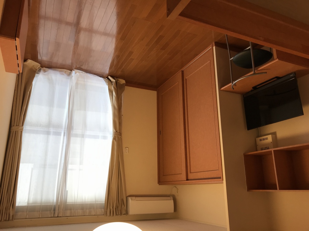 レオパレス井垣 リビング