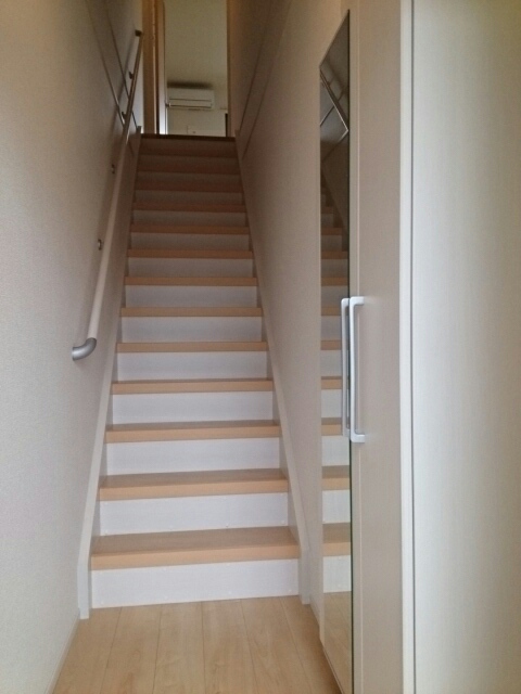 カーサ　グリシーナ　常盤 玄関