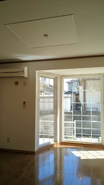 ドリームハウスＢ リビング