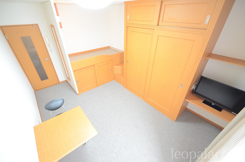 レオパレスＩＭＡＢＡＲＩ中央 ベッドルーム