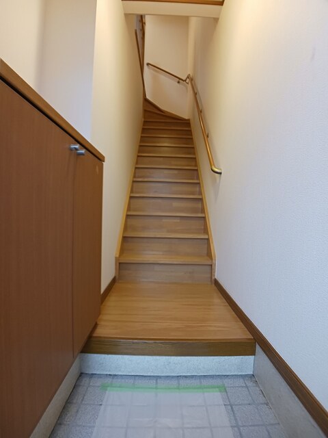 プラシード小坂Ｂ 玄関