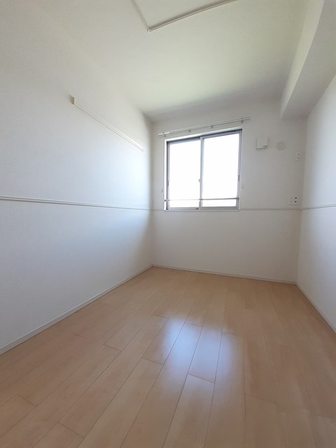 エターニティーＢ ベッドルーム