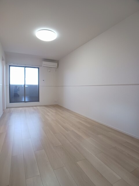 メゾン・モンタン リビング