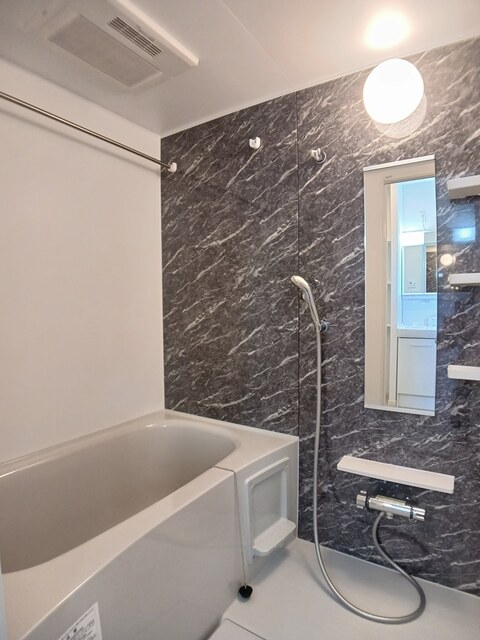 メゾン・モンタン 風呂画像