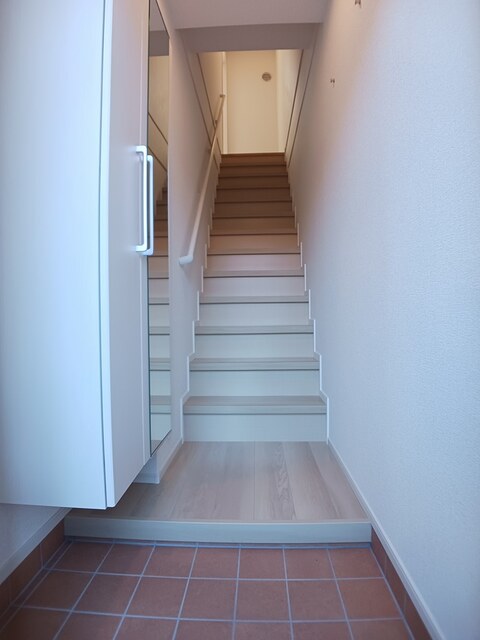 アルストロメリア 玄関