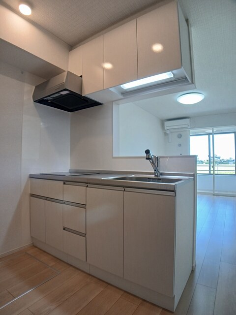 メゾン・モンタン キッチン