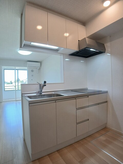 メゾン・モンタン キッチン