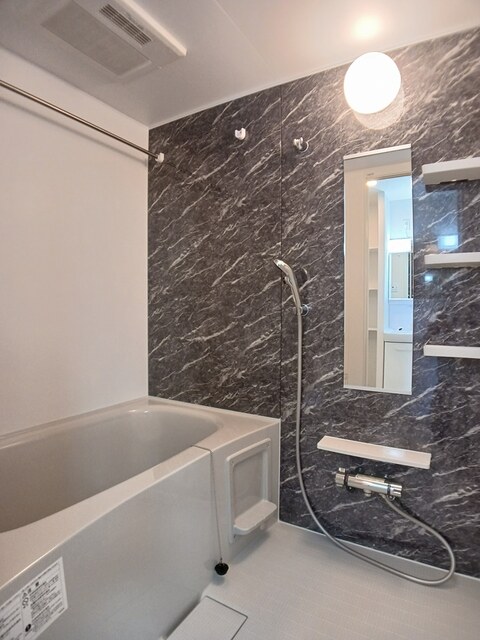 メゾン・モンタン 風呂画像