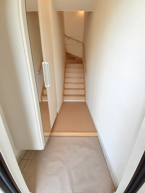 ウージーⅡ 玄関