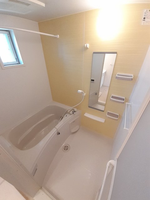 ウージーⅡ 風呂画像