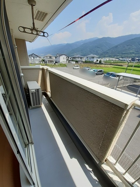 ウージーⅡ ベランダ