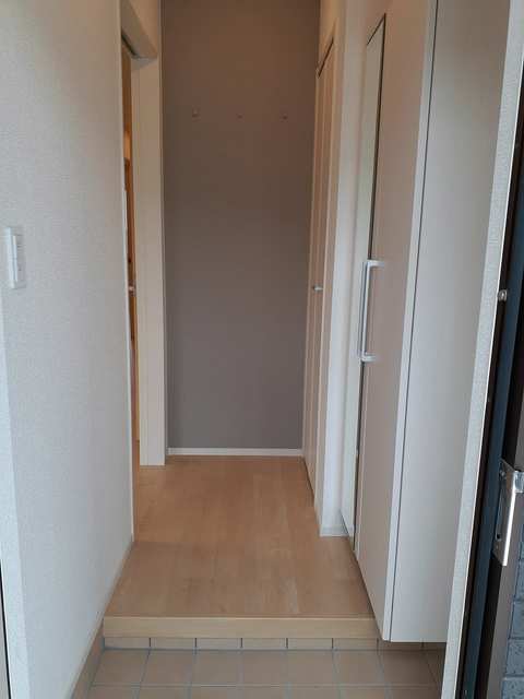 ガリーナタウン睦　Ｂ 玄関