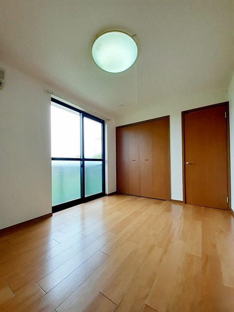 イースト・バード その他1