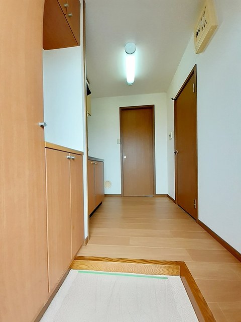 イースト・バード 玄関