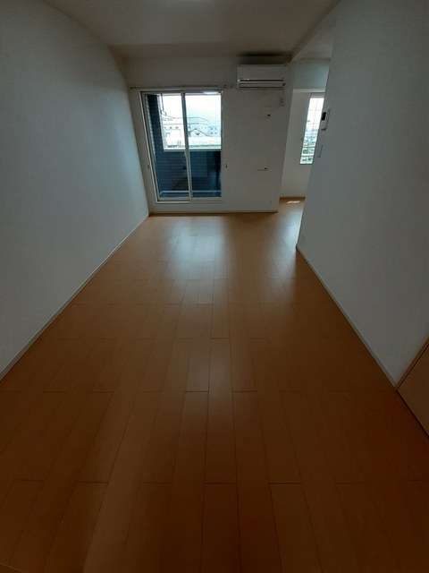 サニー・エンゼル リビング